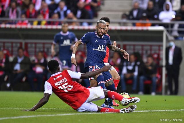 包含水晶宫中场受伤停赛，球队实力受影响的词条