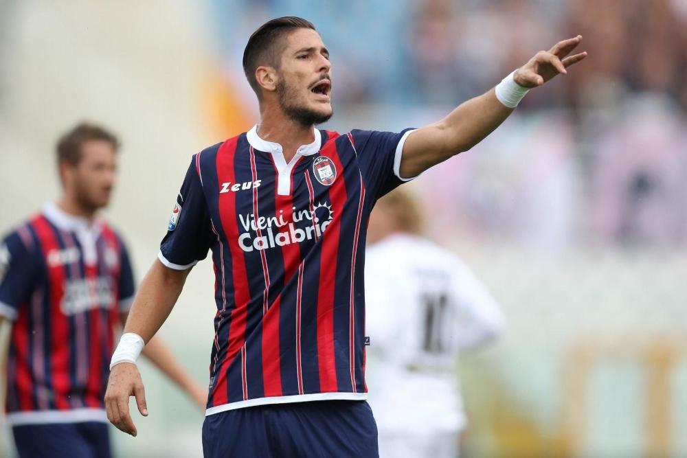 克罗托内战平对手，保持不败战绩继续领跑