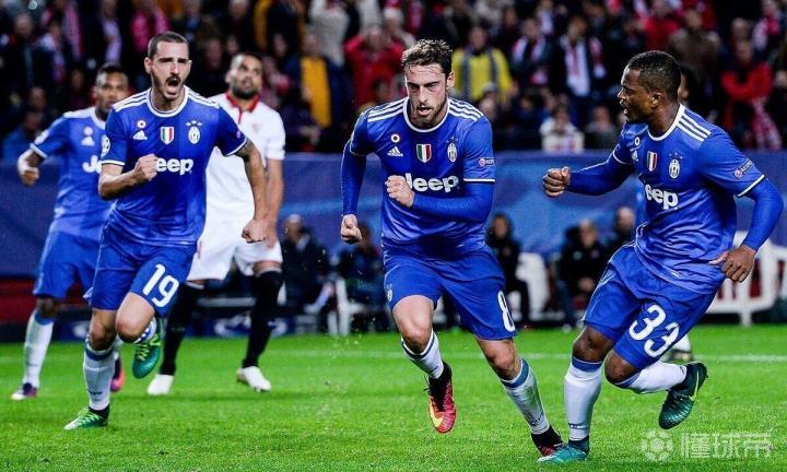 开云体育在线-塞维利亚中场埃弗拉表现持续火爆