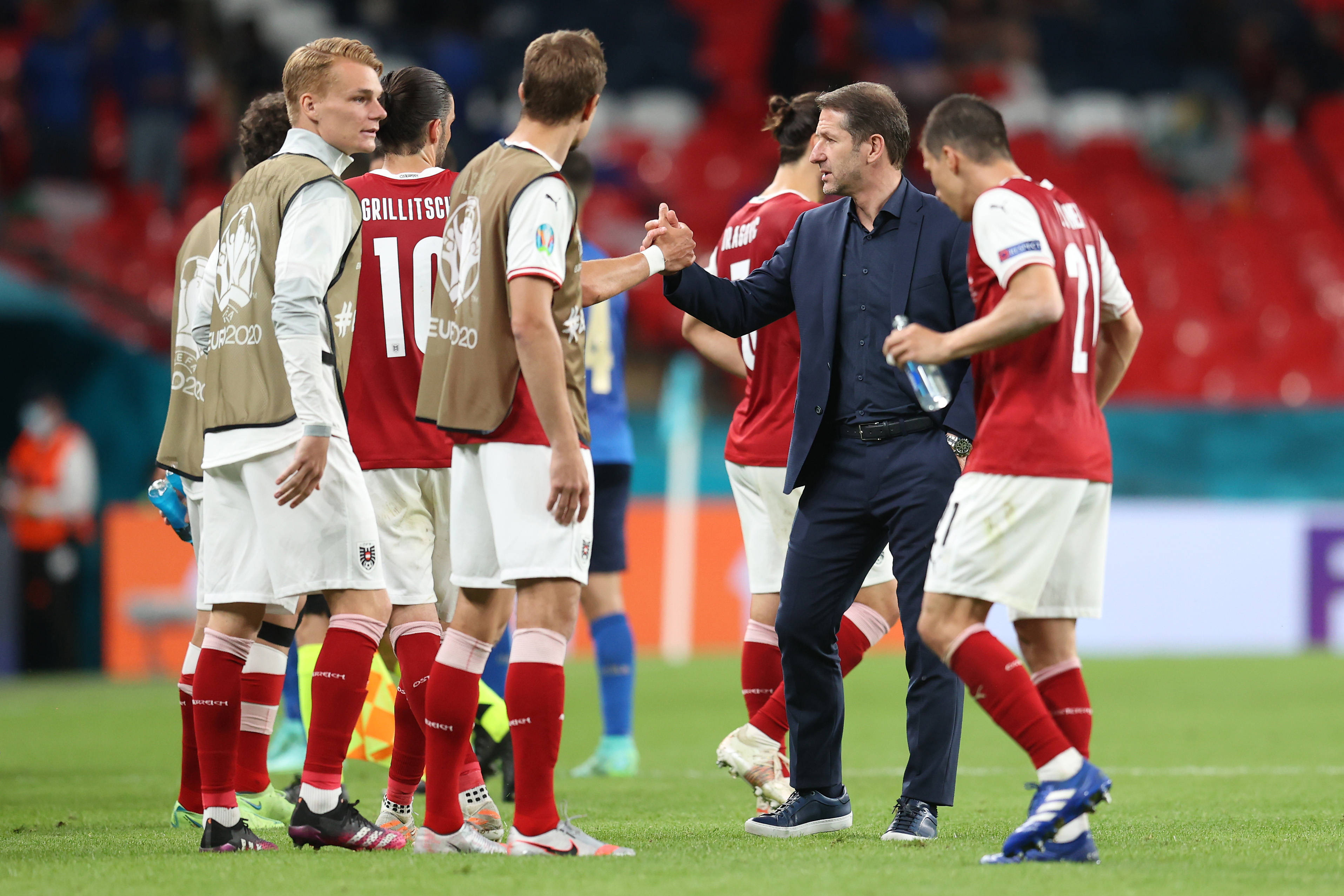 欧国联比赛厮杀正酣，球员技术精湛的简单介绍