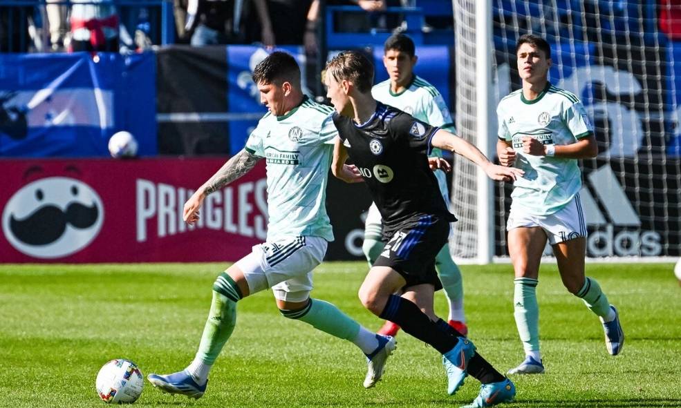 关于战意十足：拉普拉塔大学生世俱杯热身赛回顾的信息