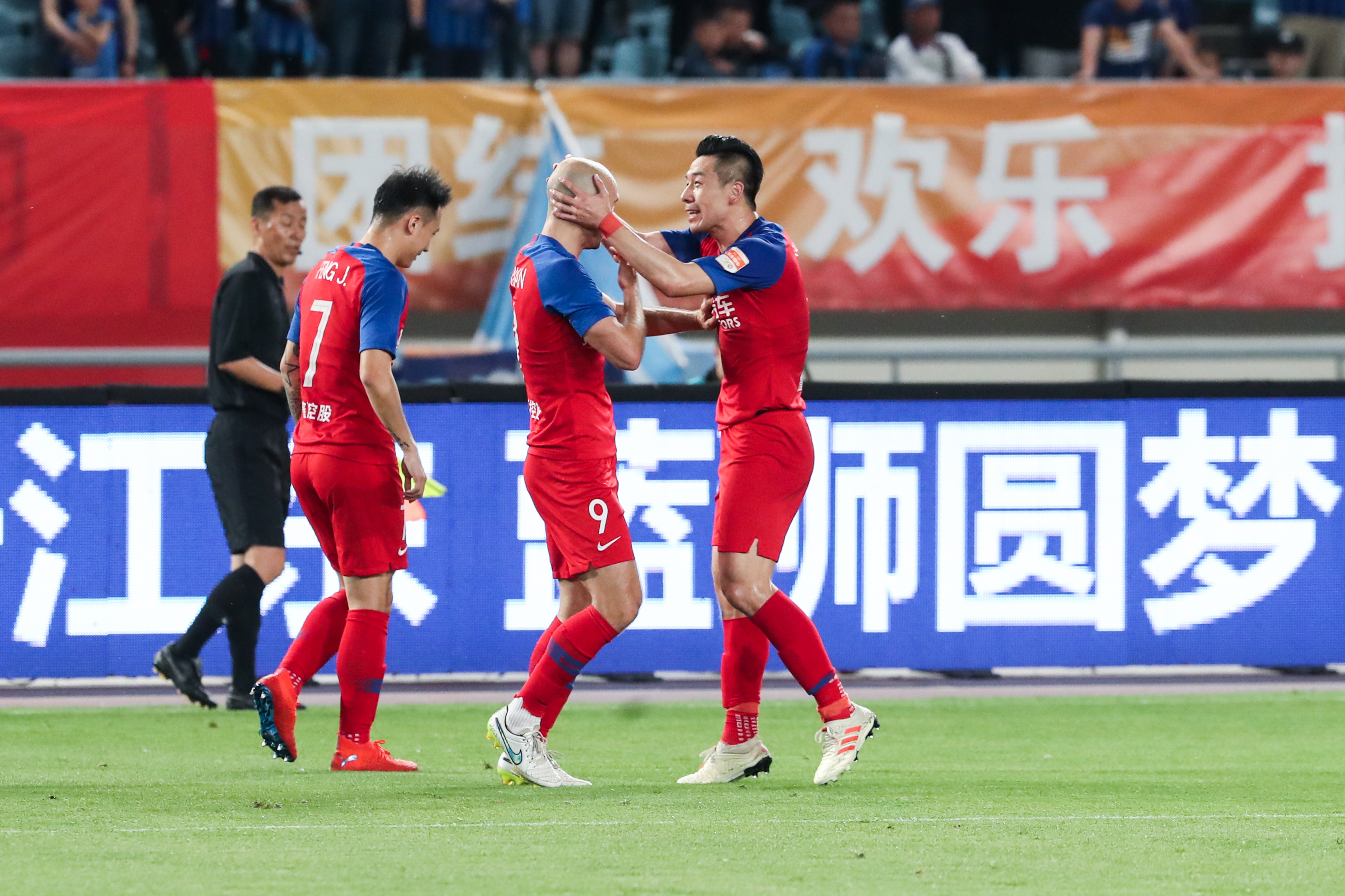 宁波海纳主场绝杀长春亚泰，暂时逃离降级区