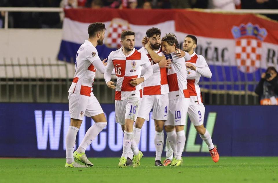 关于葡萄牙连扳两球逼平对手，晋级期待前进的信息