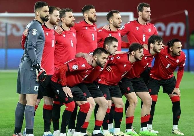 开云体育官方网站-格鲁吉亚对阵亚美尼亚，争夺激烈