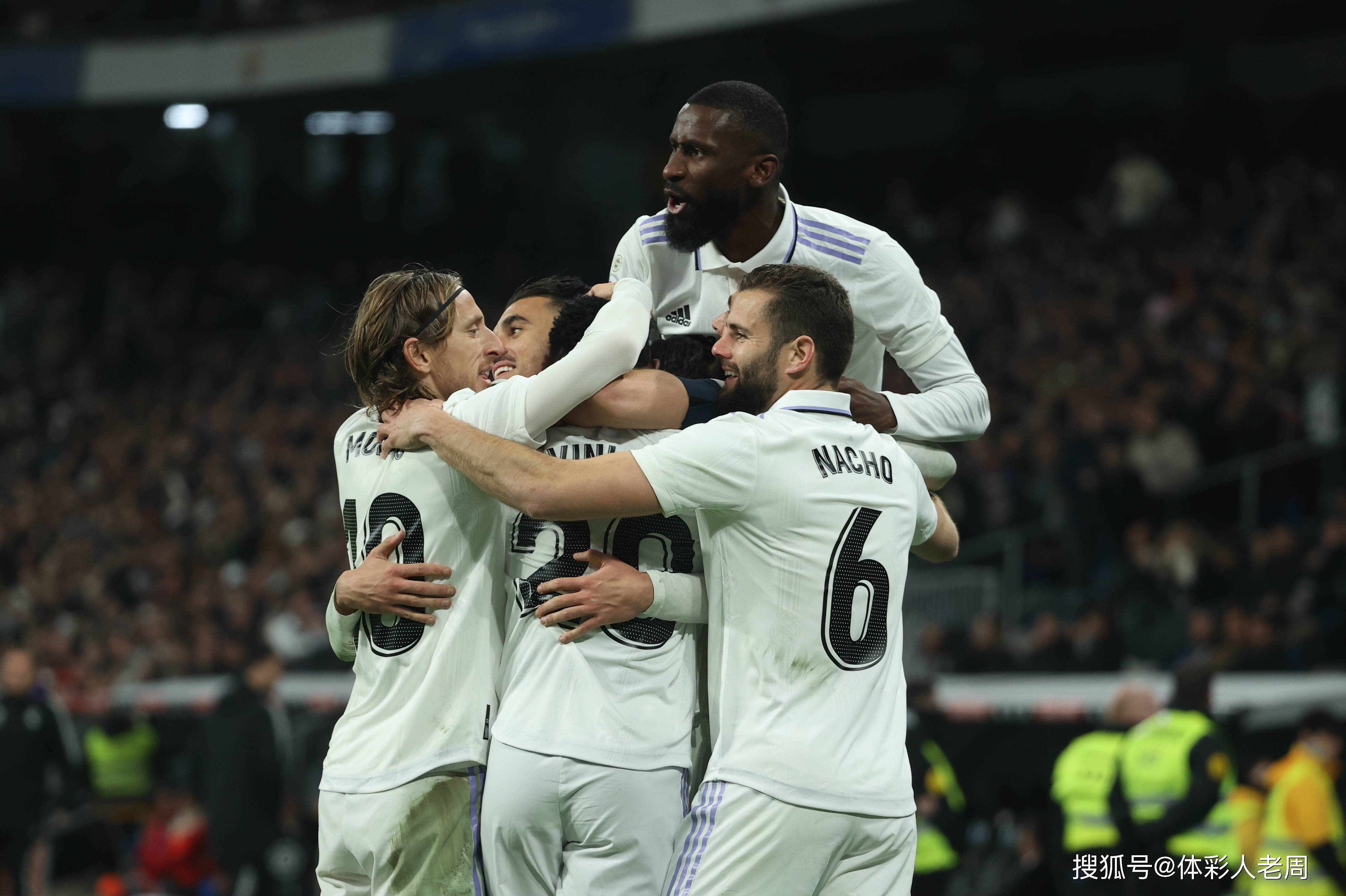 包含新赛季欧洲足球联赛开场，焦点战役引人瞩目的词条