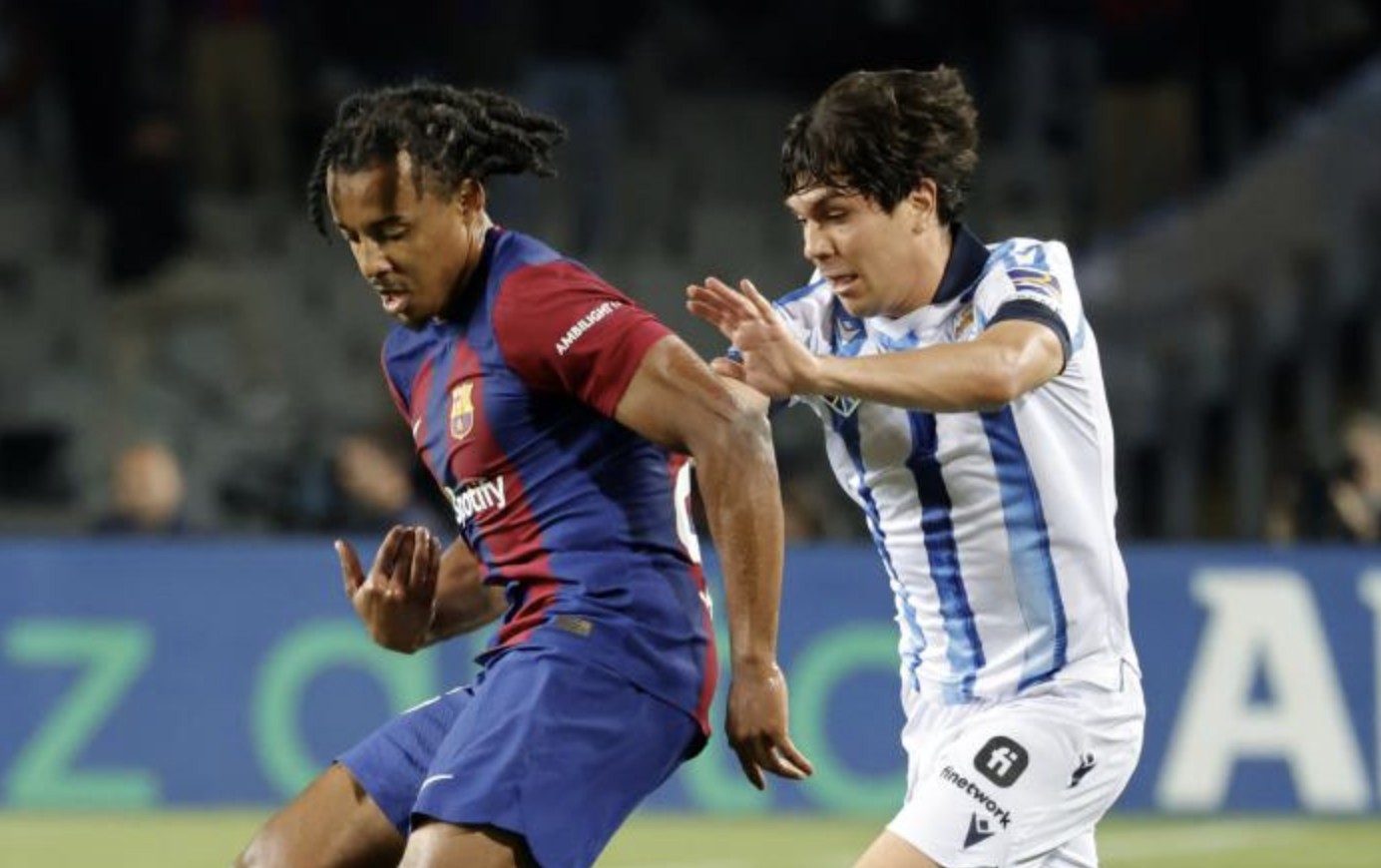 瓦伦西亚客场逼平皇家社会，保持西甲不败战绩