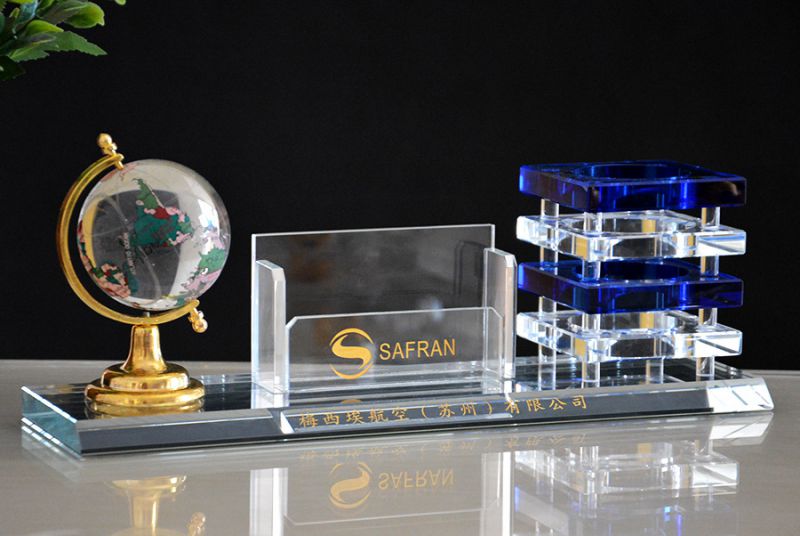 开云体育官方网站-球队发行新一季官方合作纪念品