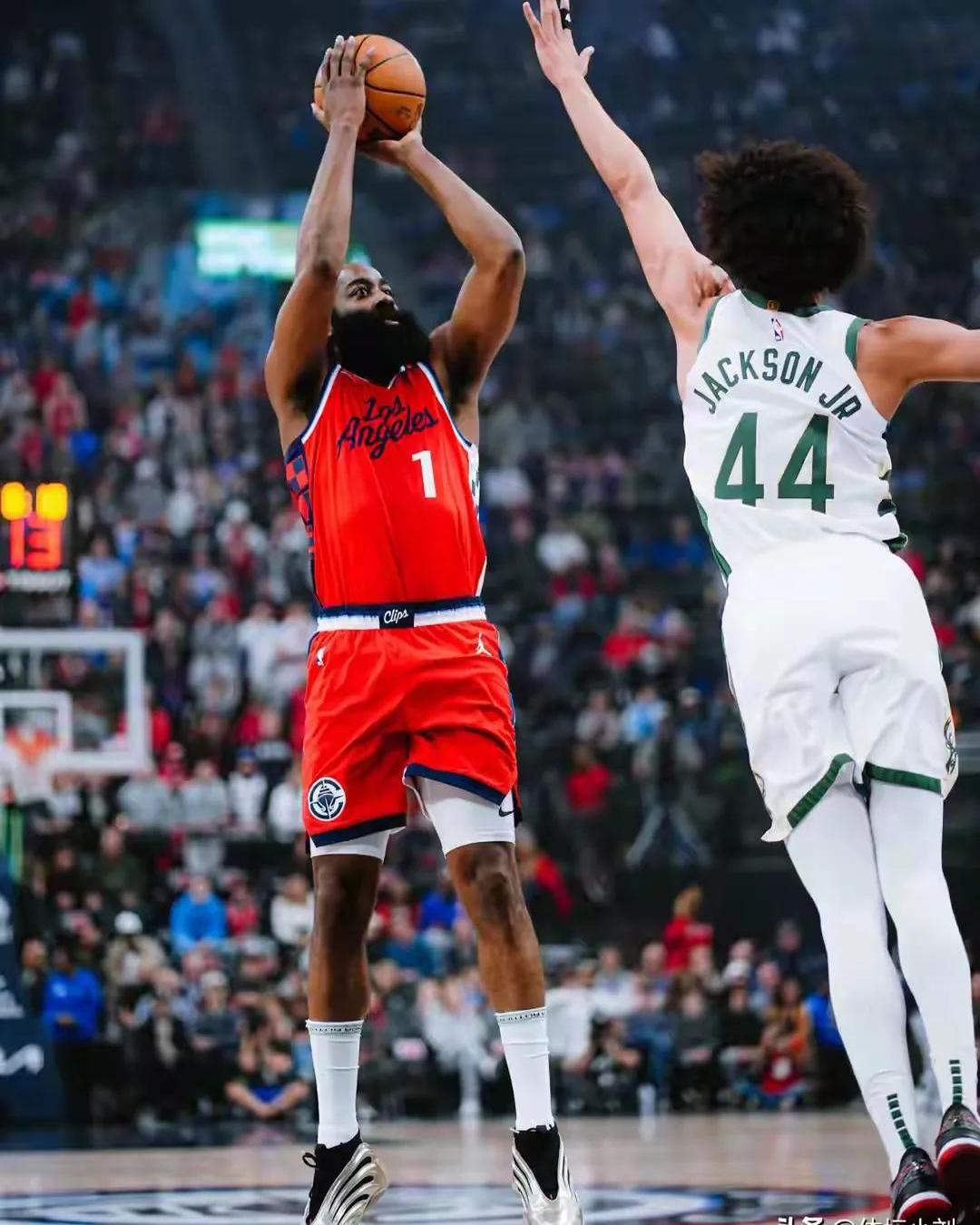 包含雄鹿稳稳取胜！核心戈登统领大军击溃快船的词条