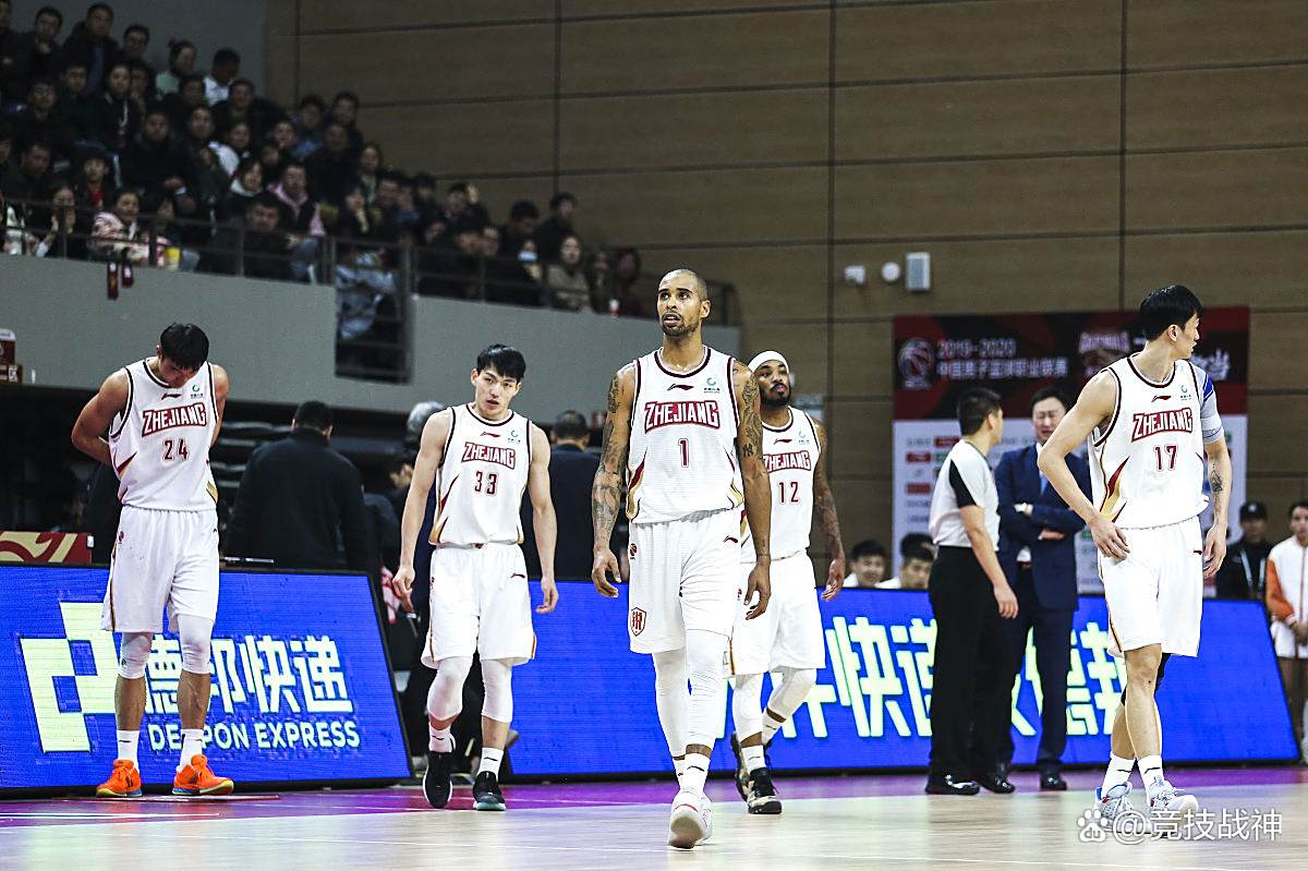 北京首钢主场惊险战胜浙江男篮