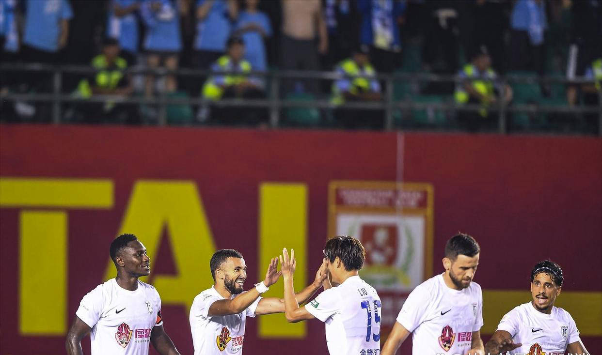 发展：富力备战亚冠，全员士气高涨备赛的简单介绍