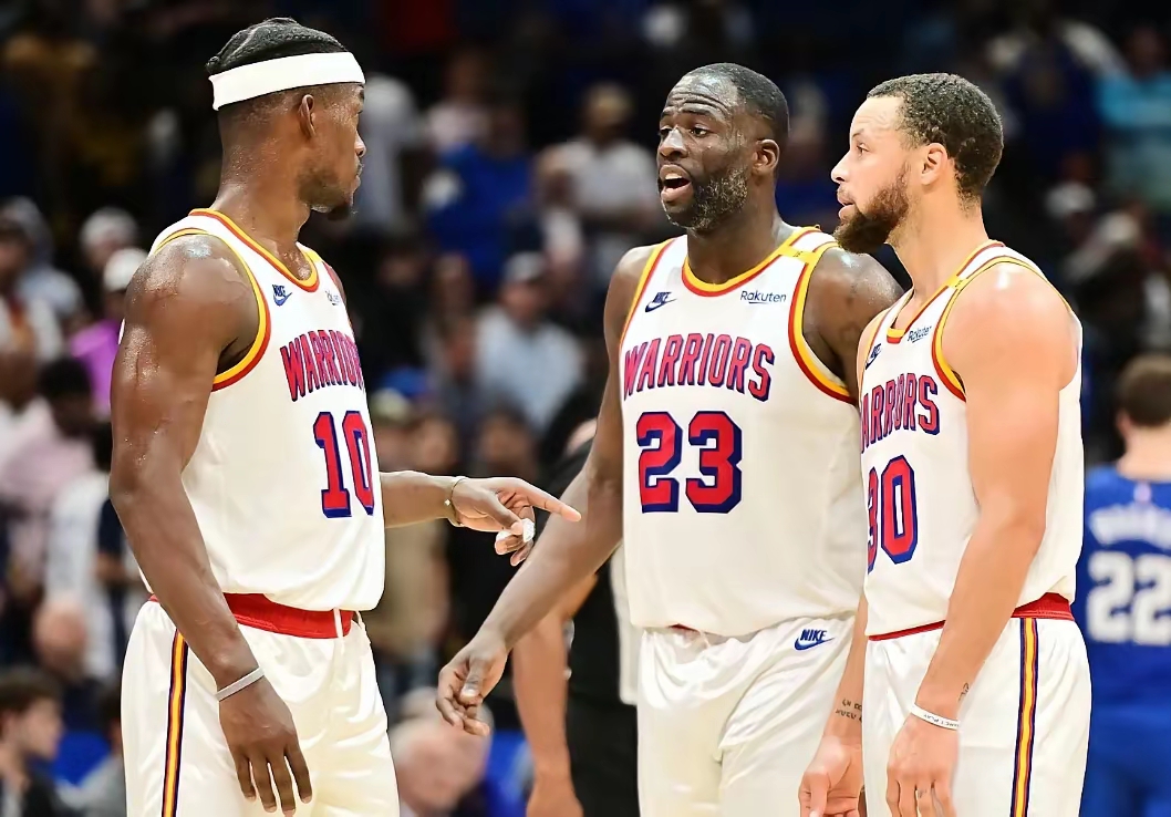 勇士主控发挥失常，队友之间关系紧张