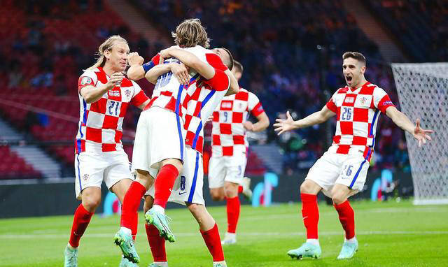 开云体育APP下载-欧洲杯资格赛：球队备战战术反复磋商，心态笃定的简单介绍