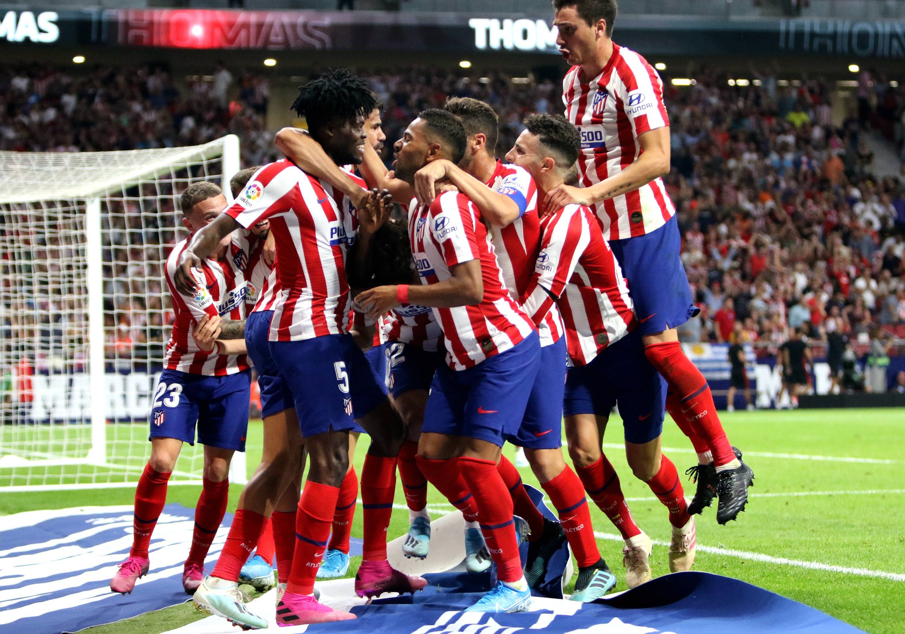 格拉纳达主场取胜，一举提升球队士气和自信心