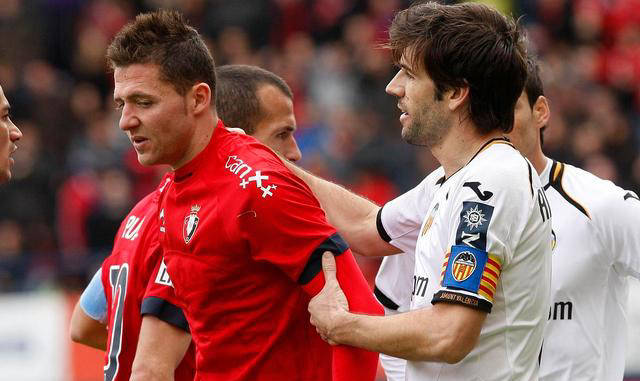 奥萨苏纳主场获胜，实现赛季首胜