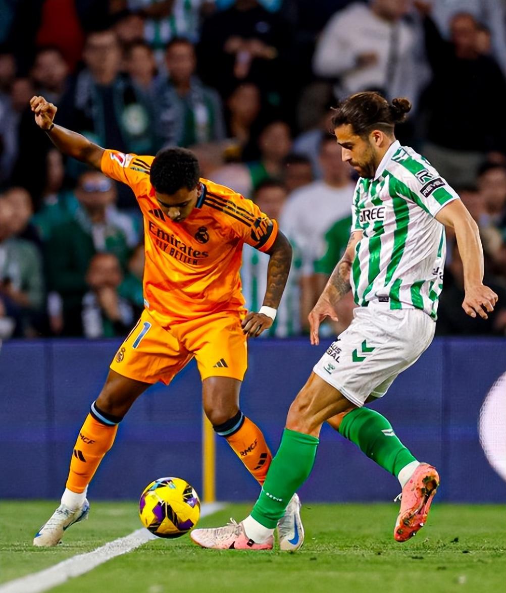 曼城逆转萨拉戈萨，晋级八强