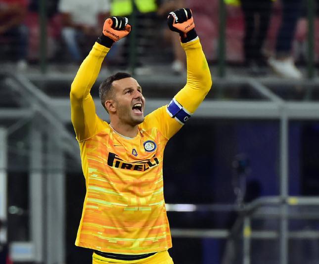 关于佛罗伦萨后防线大换血，能否抵挡对手猛攻？的信息