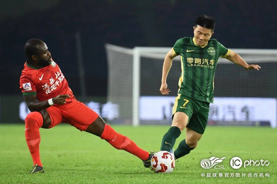 开云体育平台APP-绿城实现联赛三连胜，稳步向前走向胜利