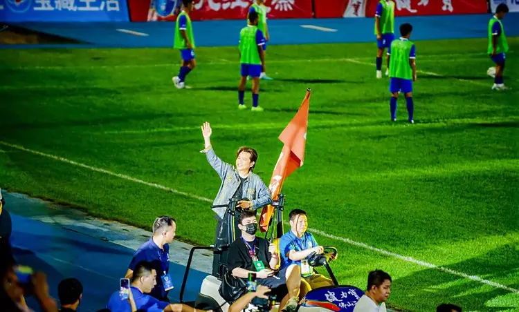 热力十足！国际足球盛事激情上演的简单介绍