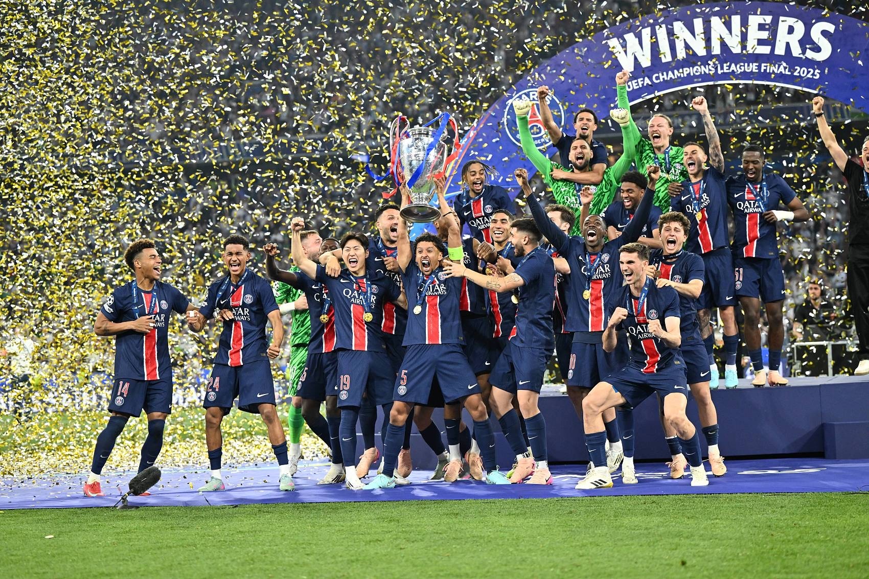 开云体育在线-巴黎圣日耳曼击败对手，晋级欧冠半决赛