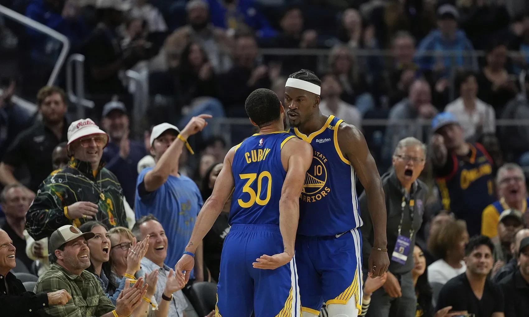 勇士客场力克鹈鹕，库里表现抢眼