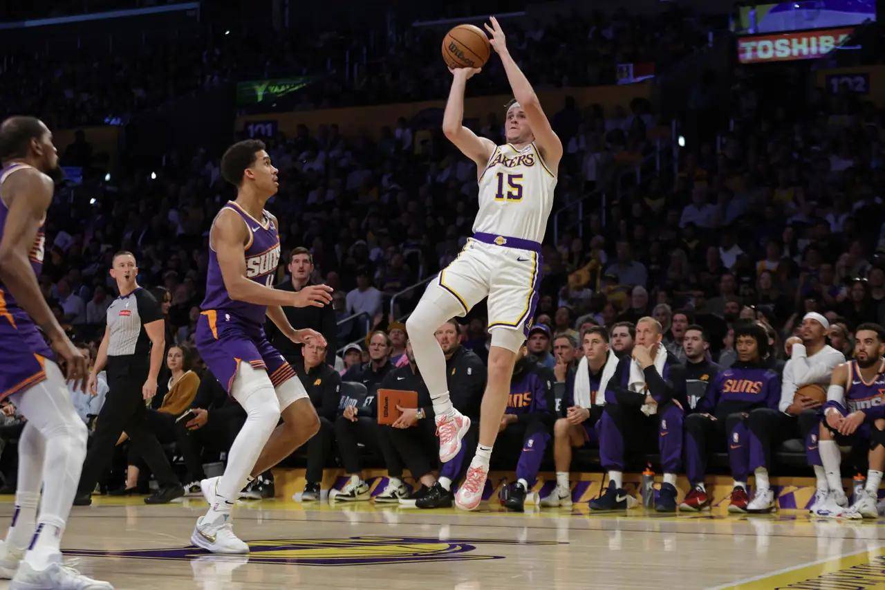 森林狼队主场大胜老鹰队，球员状态回暖