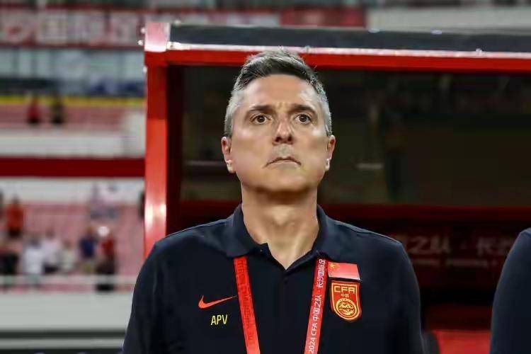 千钧一发！欧预赛神奇战术超凡脱俗！