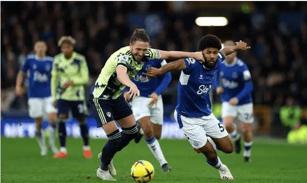 诺维奇主场不敌热刺，英超保级形势愈发严峻